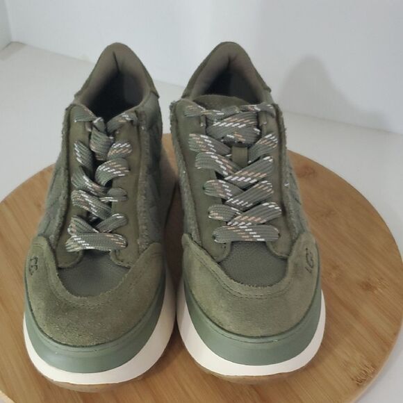 UGG Marin Lace Logo Platform Sneaker Olive Green Women's Size 7 NWOB - Picture 3 of 10